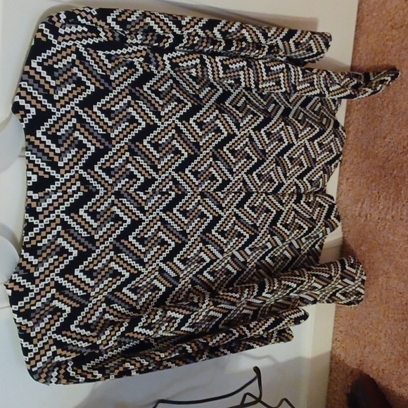 Shirt - Picture 3 of 3